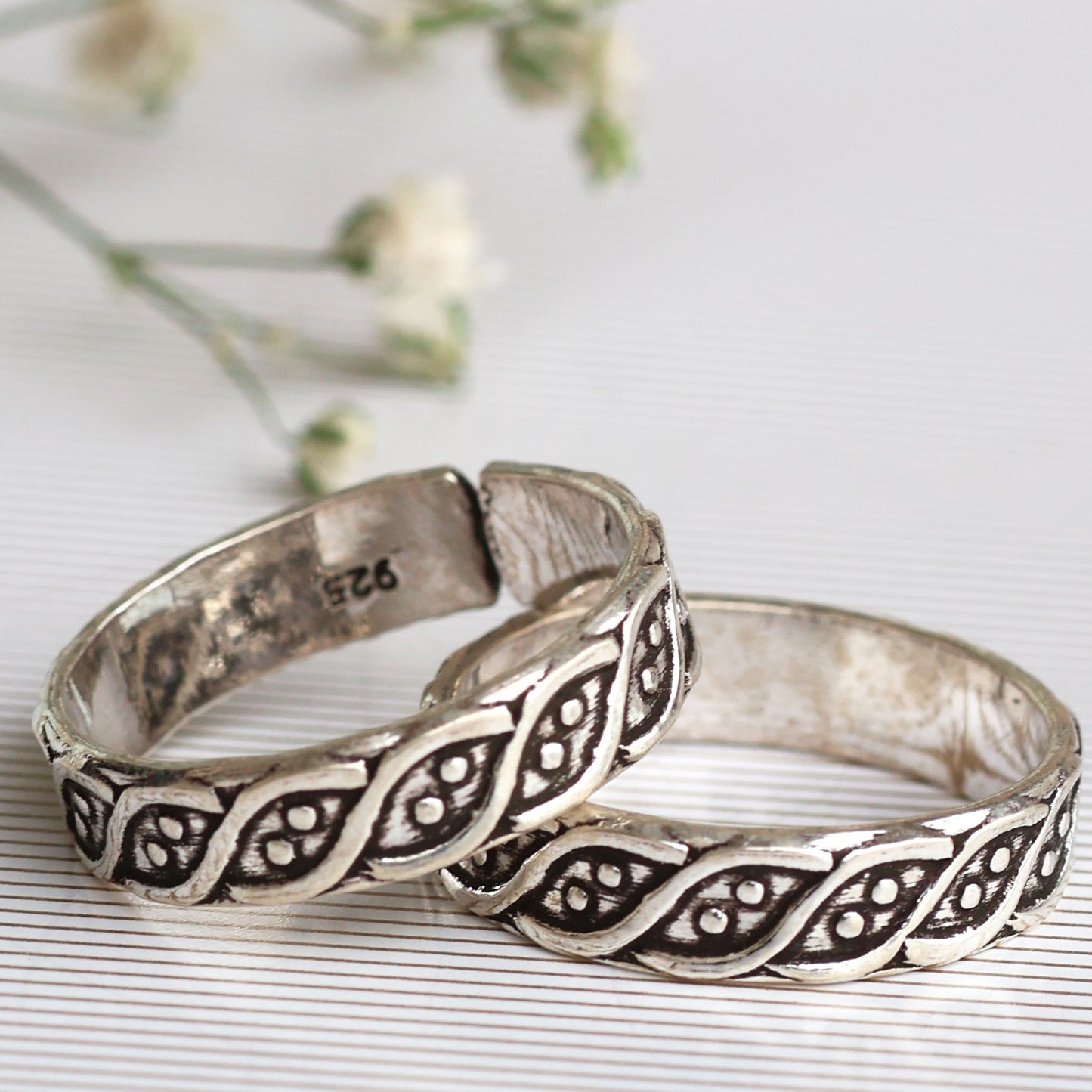 Yami Toe Ring
