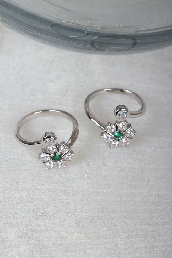 Bina Toe Ring