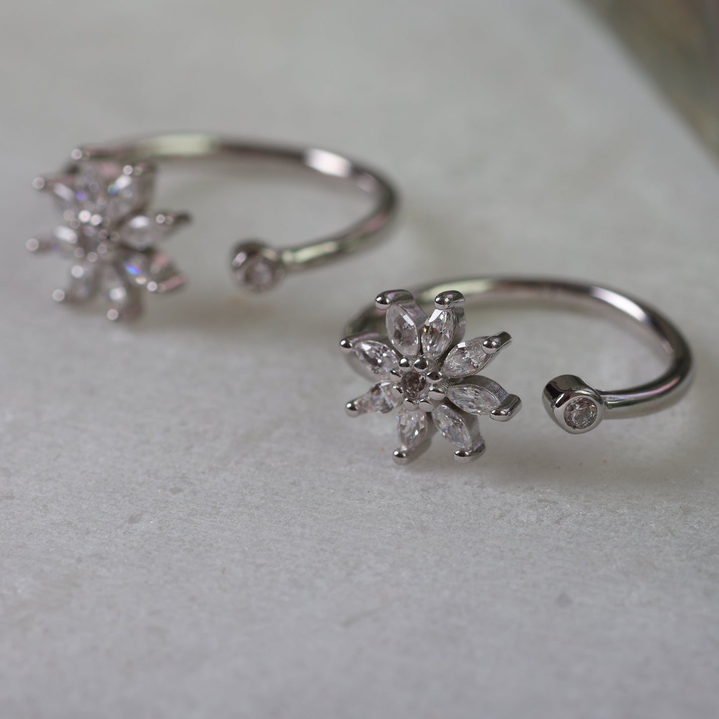 Lila Toe Ring