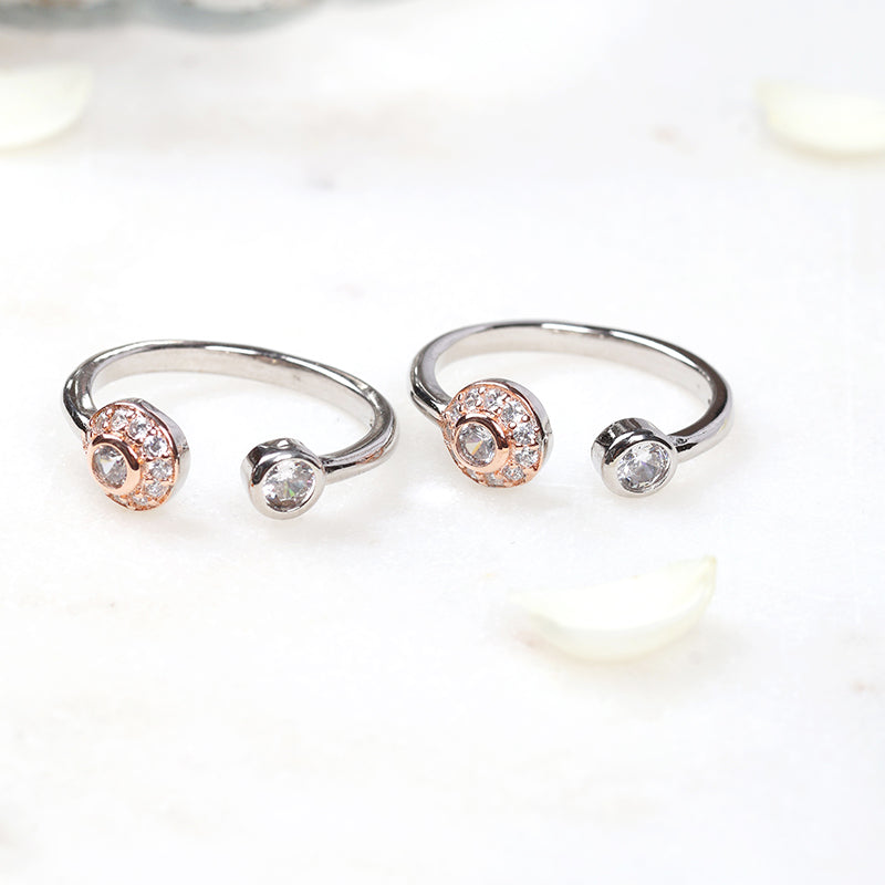 Zeenat Toe Ring