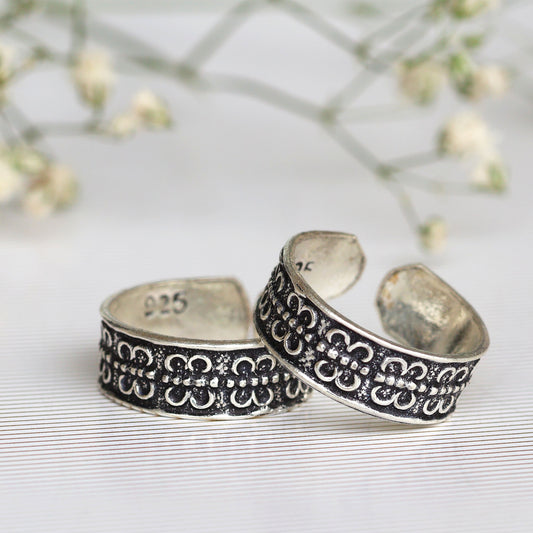 Soma Toe Ring