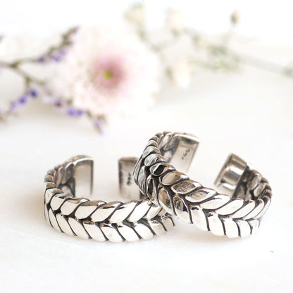 Kavi Toe Ring