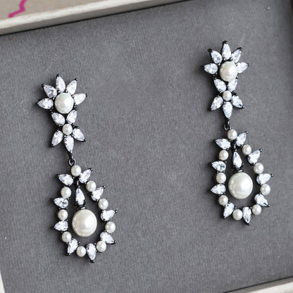 Lexi Earrings