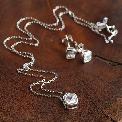 Ziya Chain with Studs