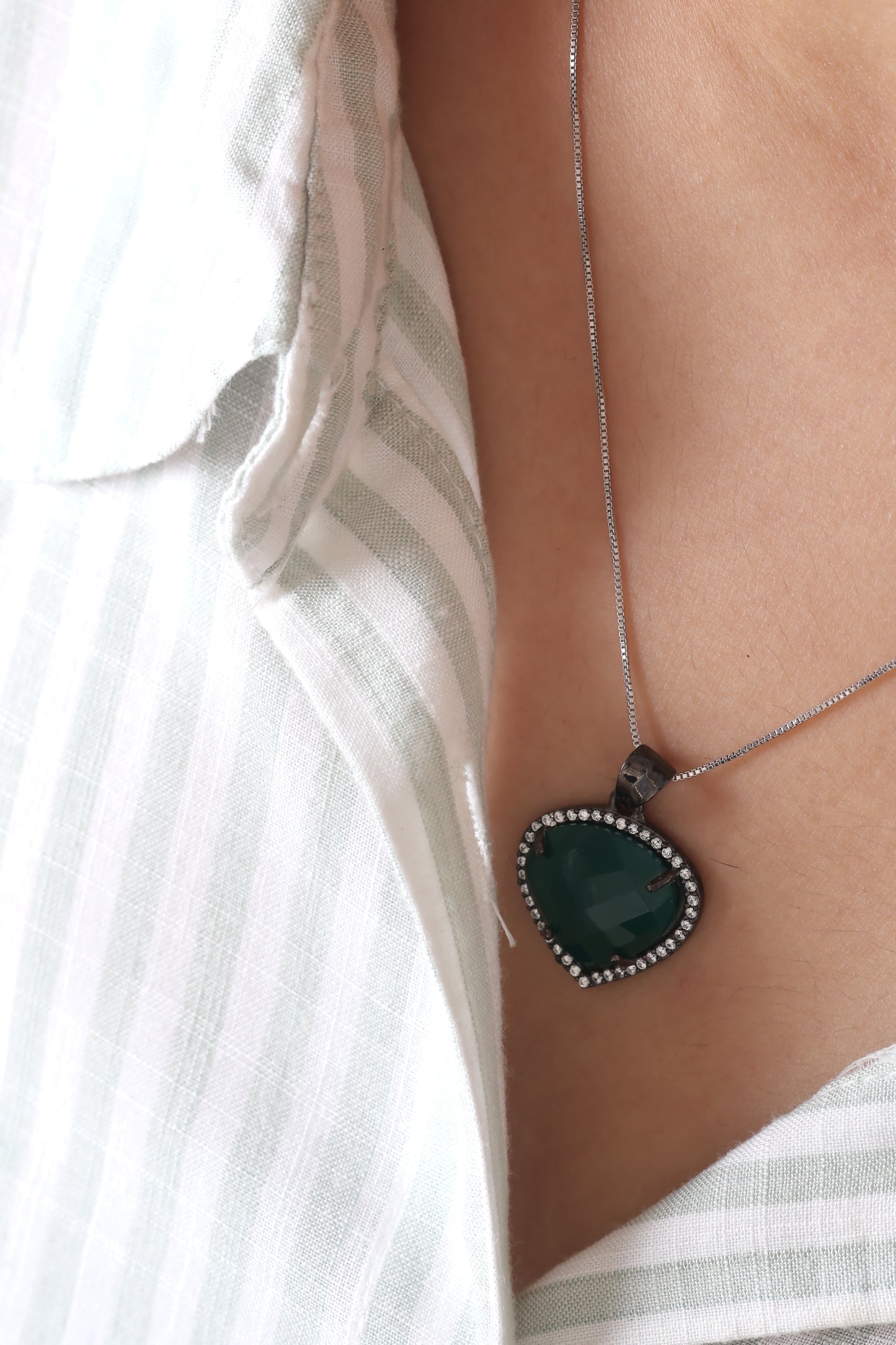 Saga Pendant