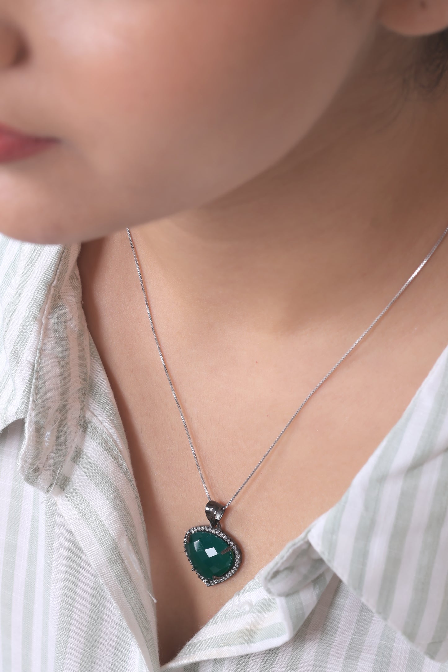 Saga Pendant