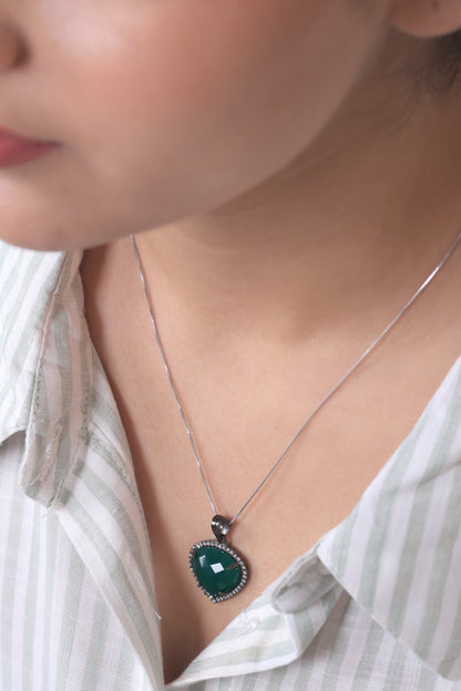 Saga Pendant