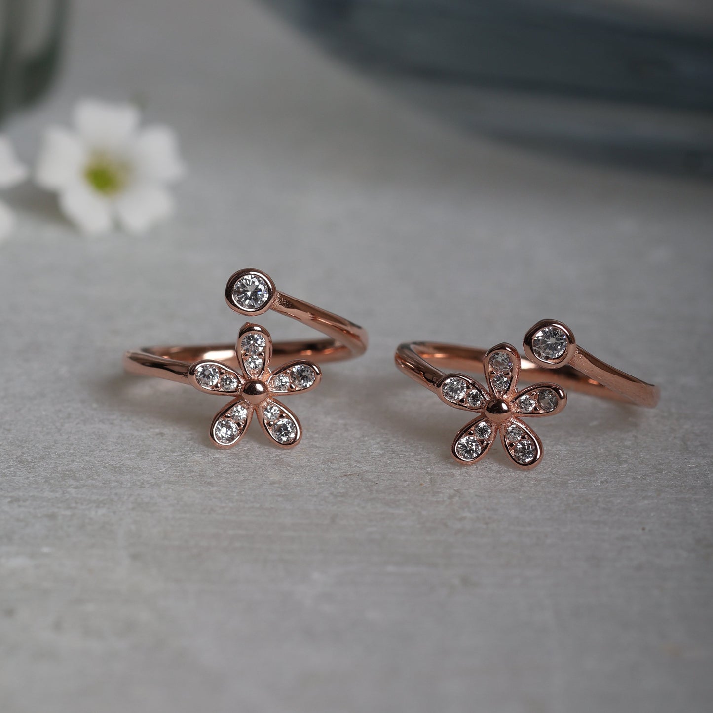 Noor Toe Ring