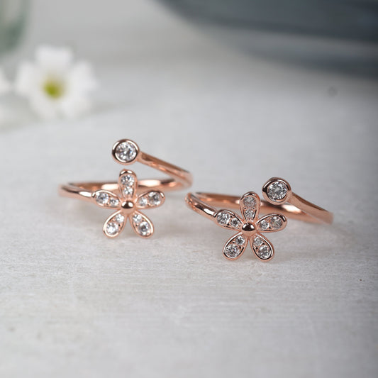 Noor Toe Ring