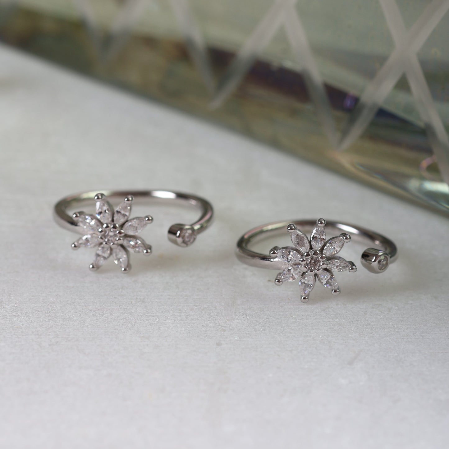 Lila Toe Ring