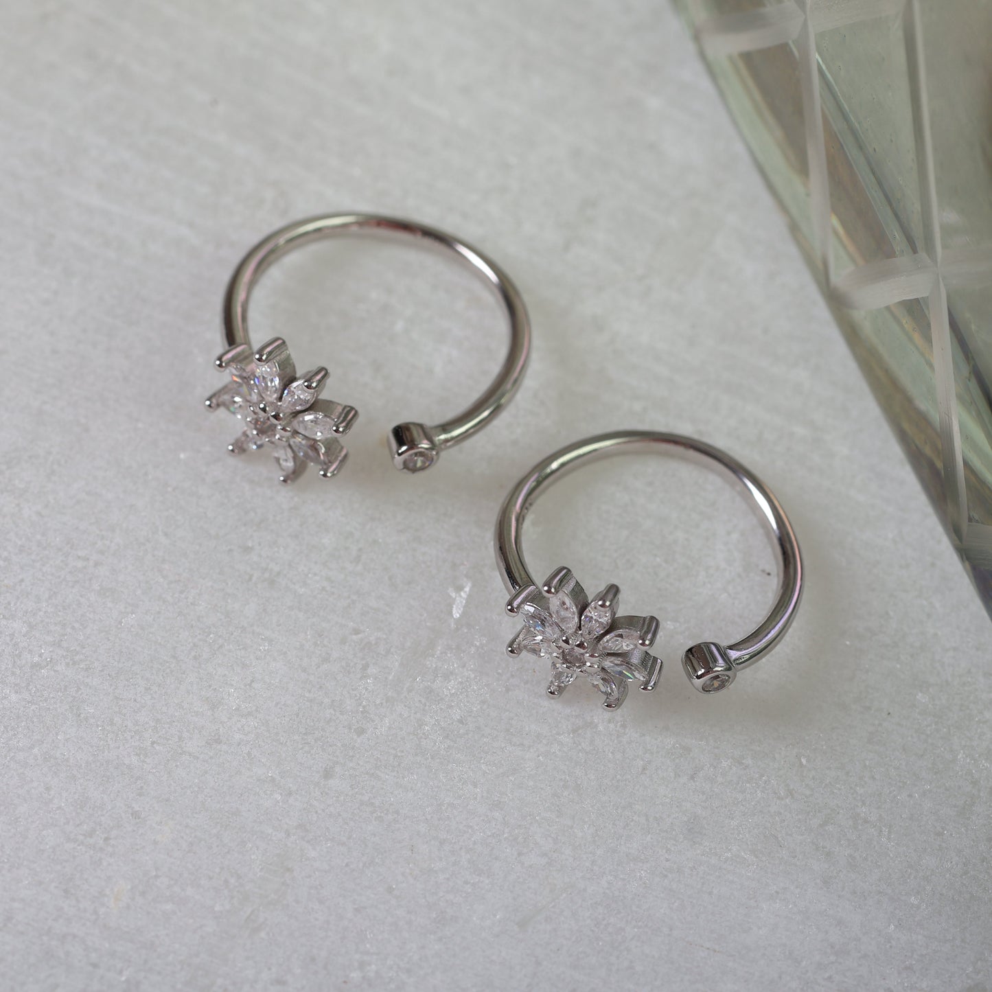 Lila Toe Ring