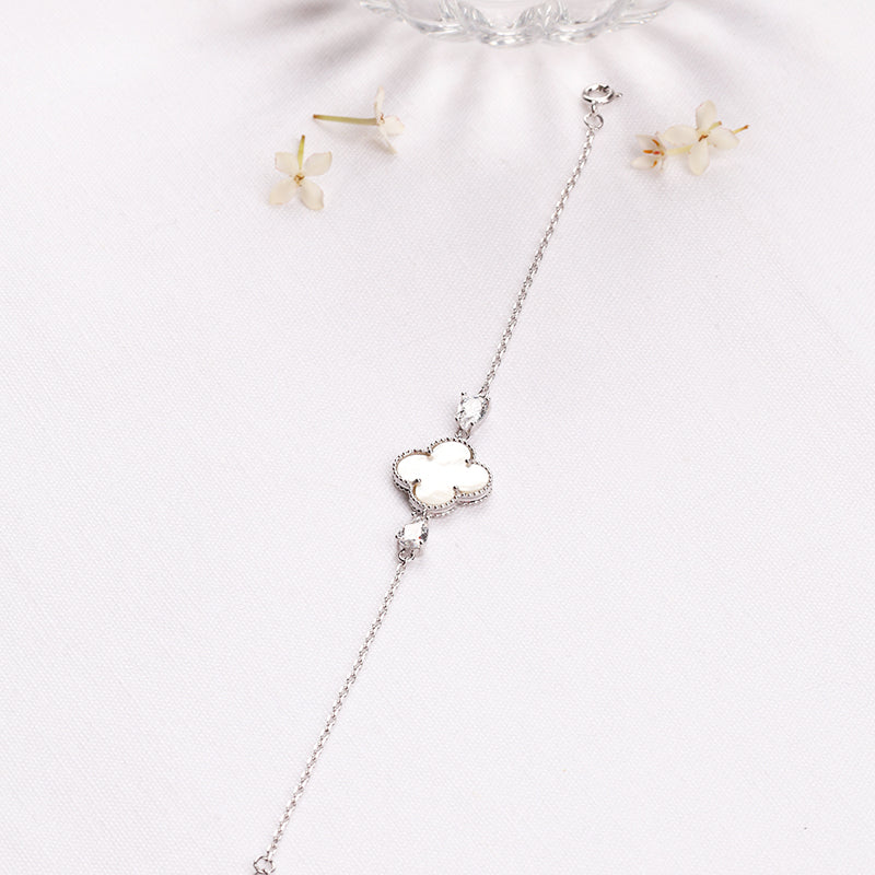 Single Clover Bracelet