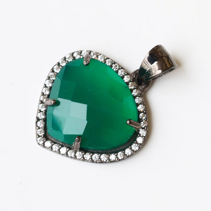 Saga Pendant