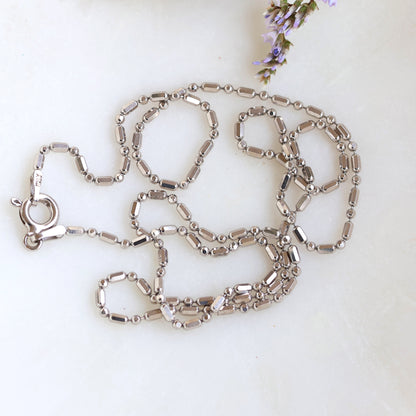 Demi Chain