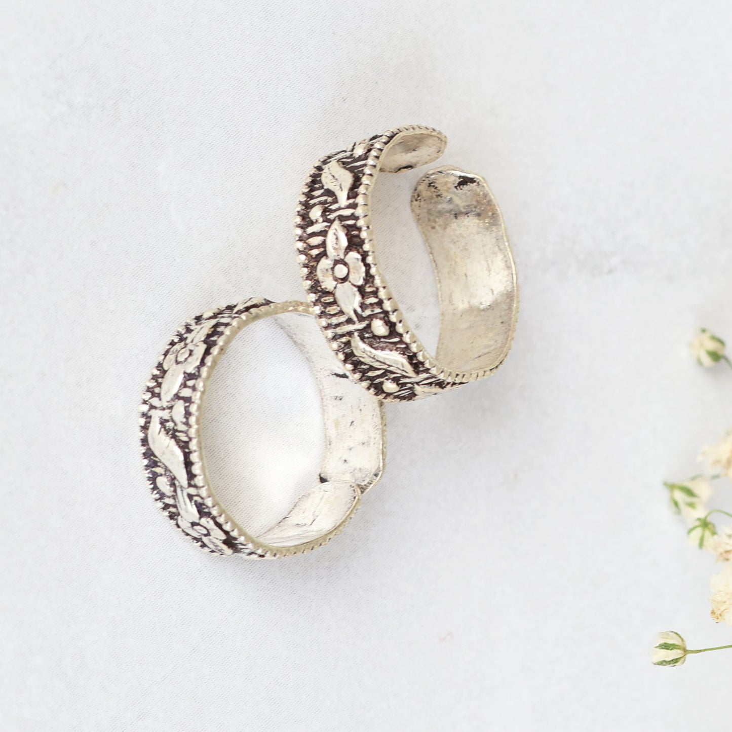 Jaya Toe Rings